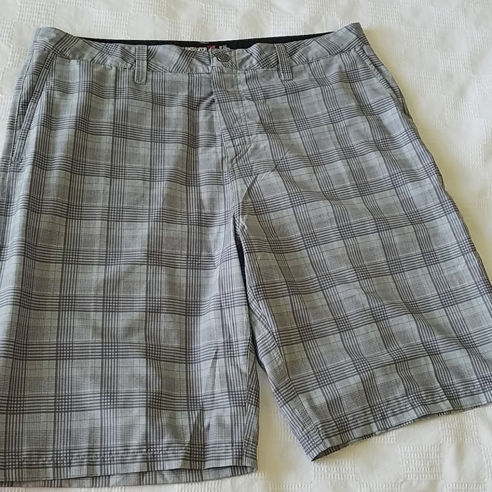 Mens Quiksilver shorts